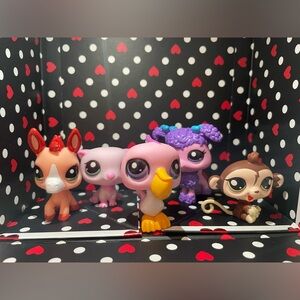 Littlest Pet Shop Colorful Pet Figurine Collection